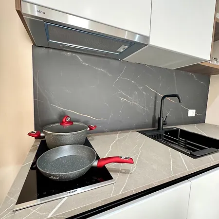 White Arena Apartment Golem (Tirana)