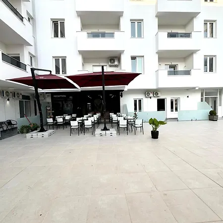 Διαμέρισμα White Arena Apartments Golem