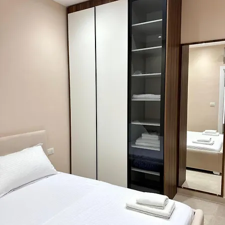 White Arena Appartement Golem (Tirana)