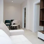 Apartament White Arena