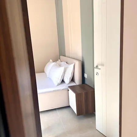 The White Arena Sea Side Durres Apartment