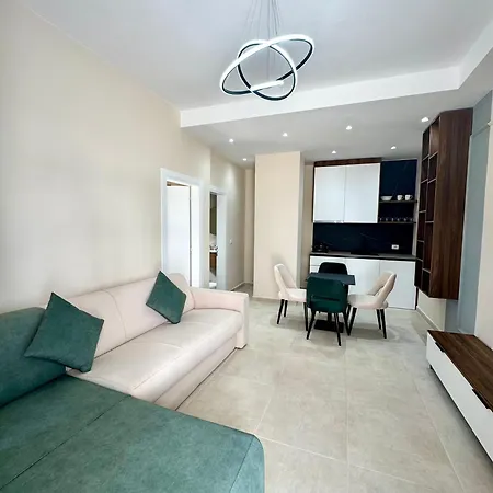 The White Arena Sea Side Durres Apartment *