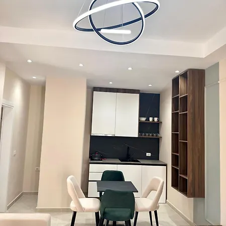 The White Arena Sea Side Durres Apartment *