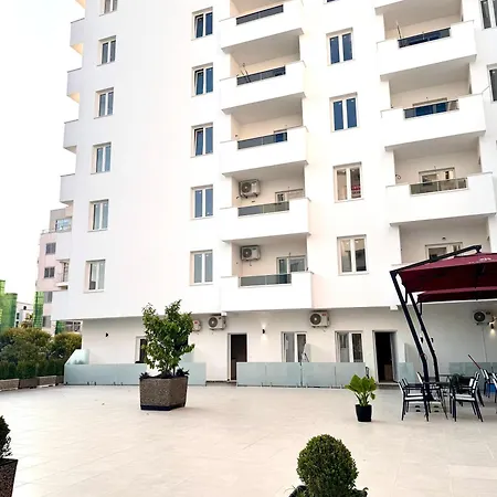 White Arena Apartments Golem Daire *