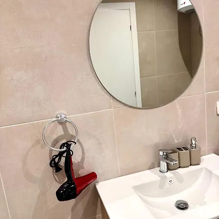 Daire White Arena Apartments Golem *