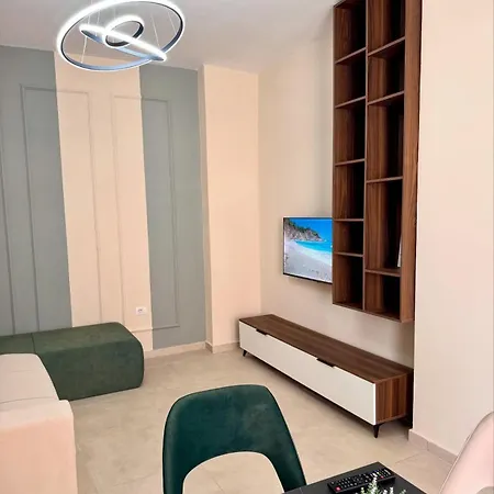 White Arena Golem (Tirana)