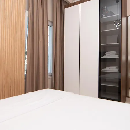 Apartament White Arena