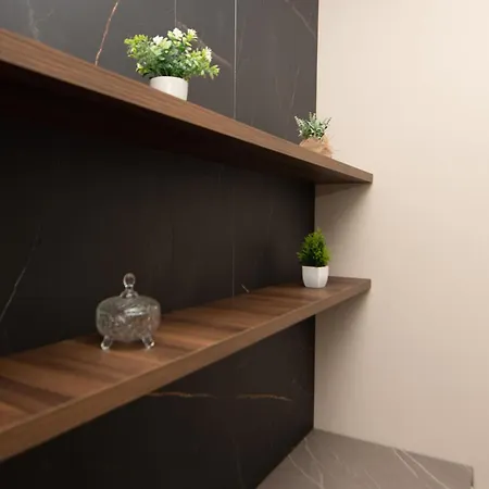 White Arena Apartament Golem (Tirana)