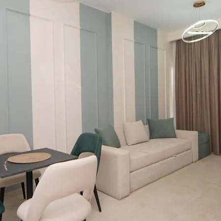 White Arena Appartement Golem (Tirana)