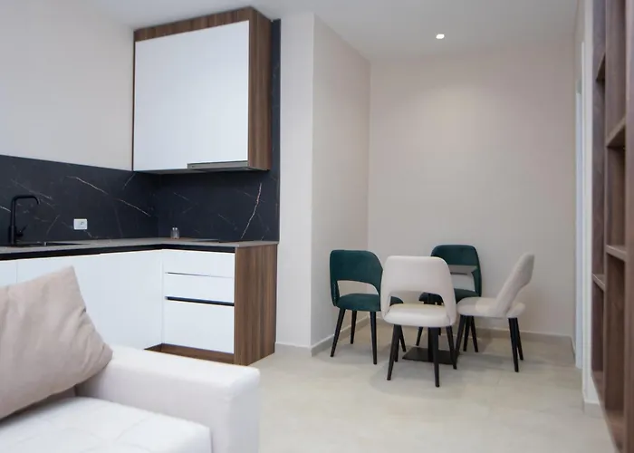 White Arena Apartman