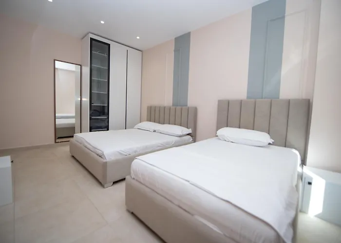 White Arena Apartman *