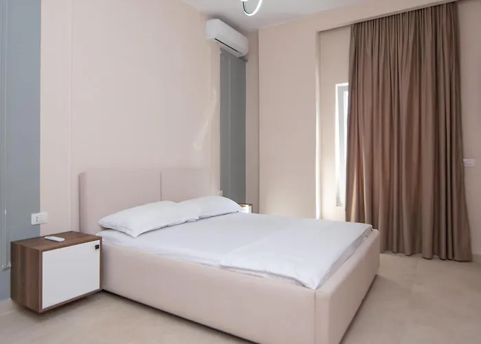 White Arena Apartman